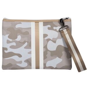 BETH "SAHARA" CLUTCH